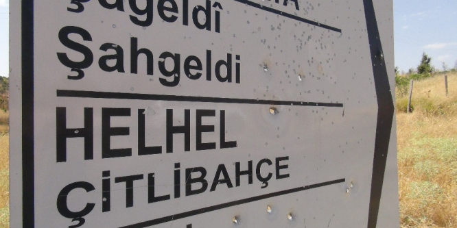 Kaçırılıp öldürülen baba ile oğlun cenazesi, otopsi için hastaneye getirildi