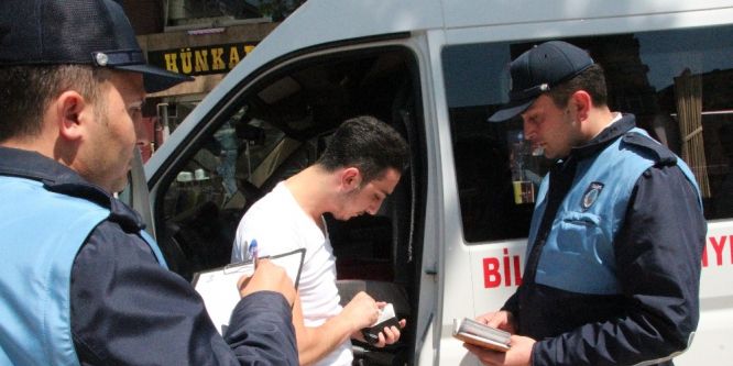 Zabıtalardan dolmuşçulara kapsamlı denetim