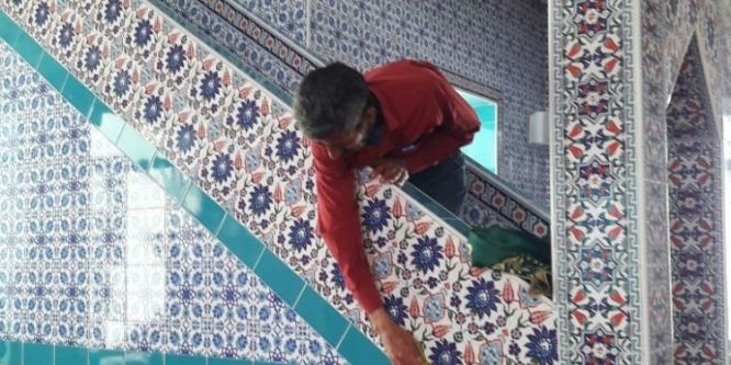 Çaldıran’da cami temizliği