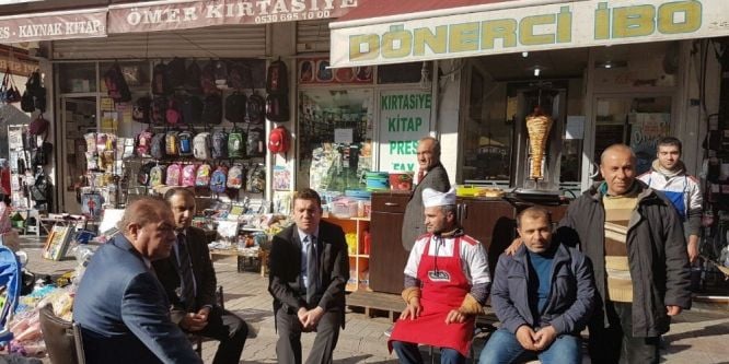 Bağlar Kaymakamı kapı kapı dolaşıyor