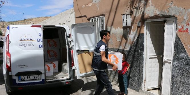 Büyükşehir’den dar gelirlilere gıda desteği