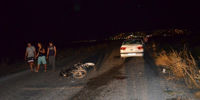Otomobil ile motosiklet çarpıştı: 1 ölü