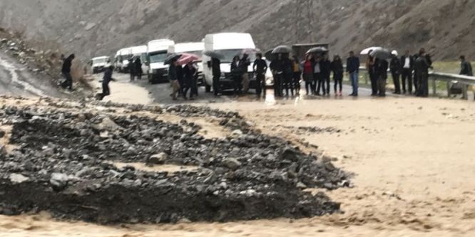 Hakkari - Çukurca karayolu kapandı