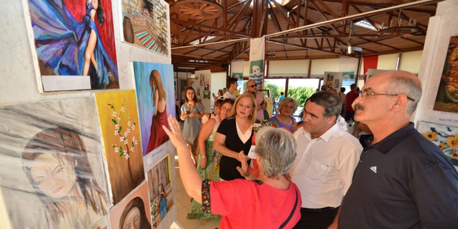 Foça’da kursiyerlerin resim sergisi heyecanı