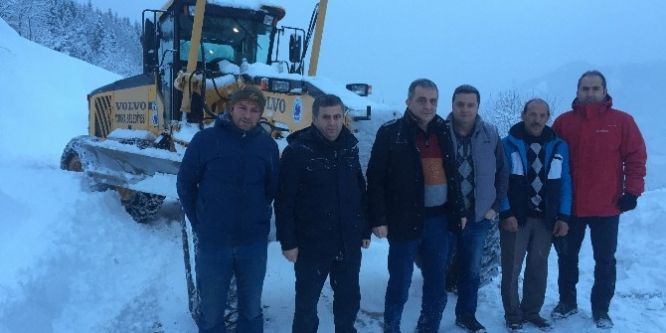 Trabzon’da karla mücadele çalışmaları devam ediyor