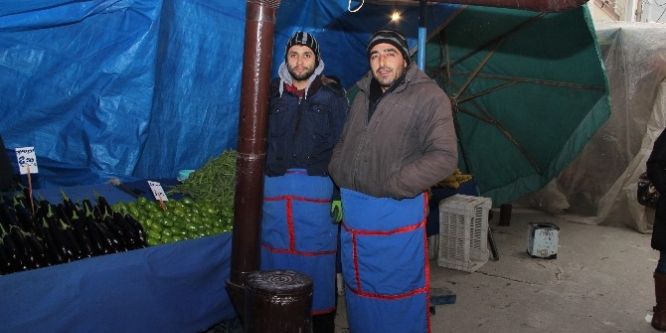 Sıfırın altında ekmek parası mücadelesi