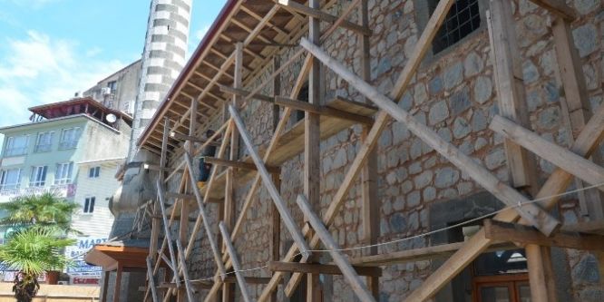300 yıllık caminin restorasyonunda sona gelindi