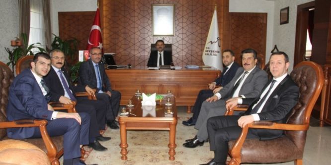 Birlik Vakfı yöneticileri Vali Aktaş’ı ziyaret etti