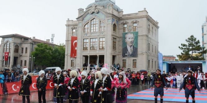 Aksaray’da 19 Mayıs coşkusu