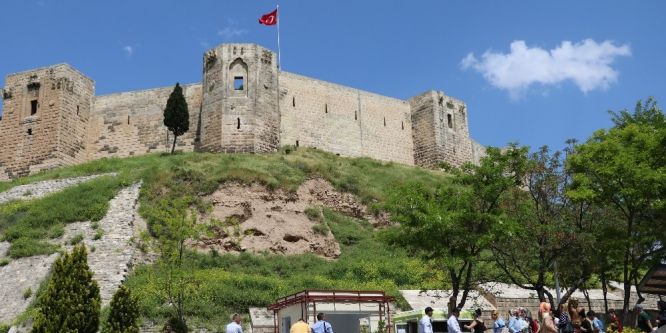 Gaziantep kalesine ziyaretçi akını
