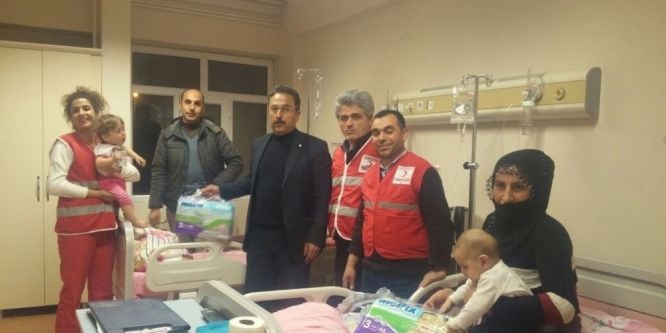 Kızılay heyetinden hastalara ziyaret