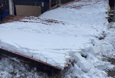 Fatsa’da iş yeri çatısı çöktü