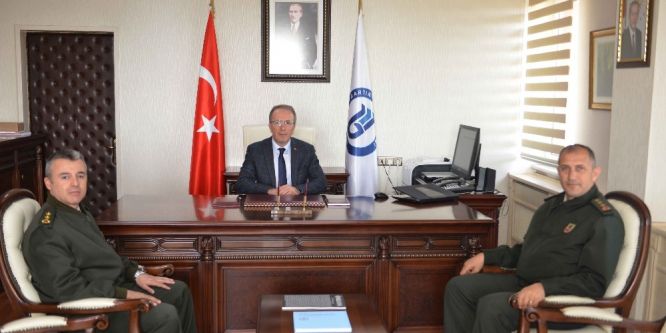Rektör Uzun’a tebrik ziyaretleri devam ediyor
