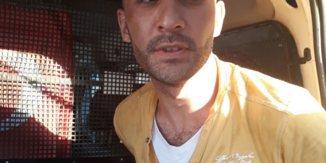 Aranan gaspçı parkta yakalandı