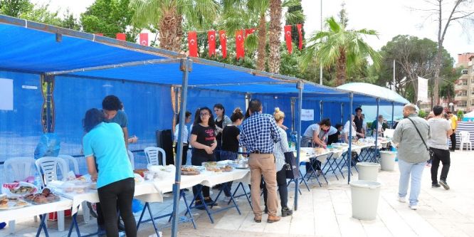 Milas’ta öğrenciler yararına kermes