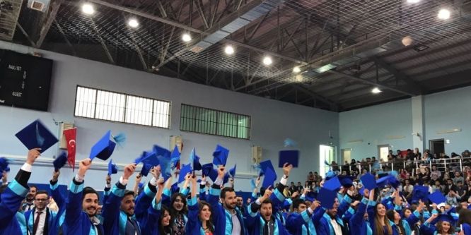 YYÜ’de mezuniyet töreni