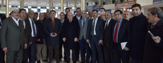 Başkan Sekmen terminal esnafıyla buluştu
