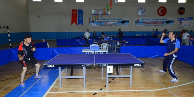 Yeşilyurt’ta Ulusal Masa Tenisi Ve Sokak Basketbolu Turnuvası