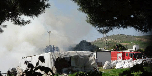 Fabrika bahçesinde korkutan yangın