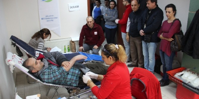 GESTAŞ personeli kan bağışında bulundu