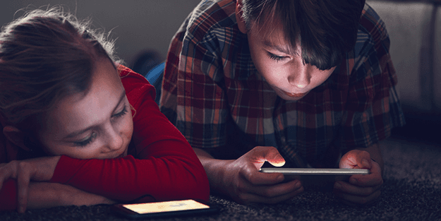 Facebook ve Instagram, çocukların da verilerini topluyormuş!