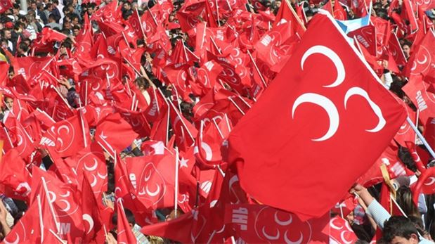 Facebook'taki yorum MHP teşkilatını koltuğundan etti