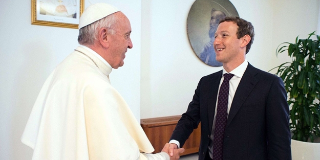 Facebook’un Vatikan aşkı