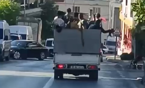 Faciadan kıl payı döndüler!