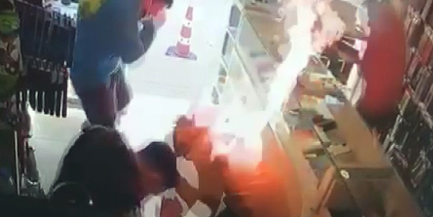 Faciaya kıl payı! Cep telefonu bataryası bomba gibi patladı!