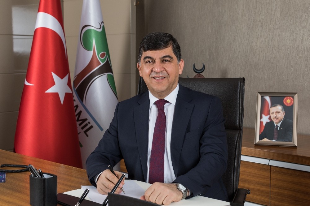 Fadıloğlu’ndan Anneler Günü mesajı 