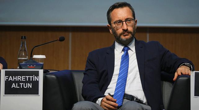 Fahrettin Altun: AK Parti'nin en önemli özelliği merkezde kalması