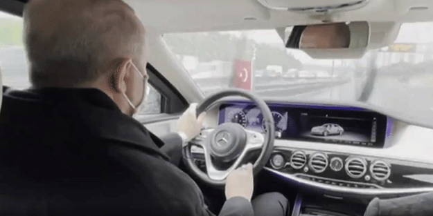 Altun, Erdoğan'ın otomobil kullandığı görüntüleri paylaştı