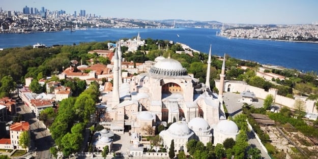 Fahrettin Altun'un 'Ayasofya' paylaşımı heyecanlandırdı! Mesaj yağmuru: 29 Mayıs Cuma günü...