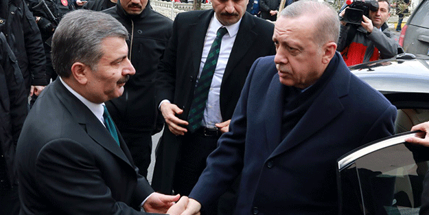 'Fahrettin Koca görevden ayrılacak' diyen Cem Küçük, yerine gelecek ismi açıkladı