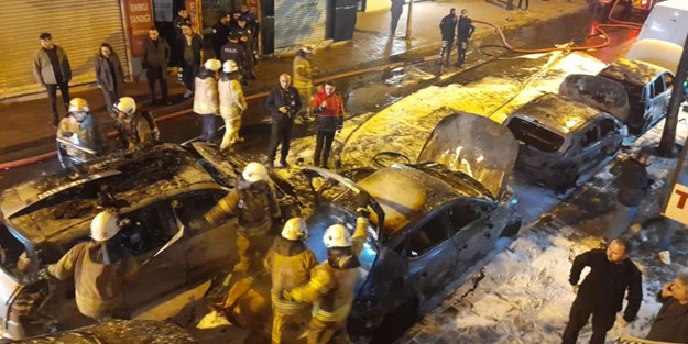 Fatih'te art arda yaşanan patlamalar paniğe yol açtı! 6 araç kullanılamaz hale geldi