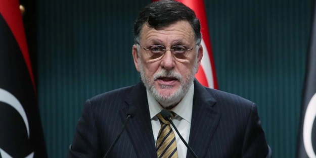 Faiz es-Serrac görevini devretti