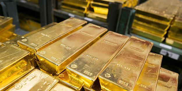 Faiz kararı sonrası gram altında deprem! Resmen çakıldı