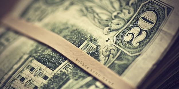 Faizi FEDa etti dolar çakıldı