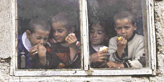 Fakirliğin gözü kör olsun!