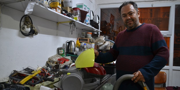 Fare elektrikli süpürgeye yavruladı