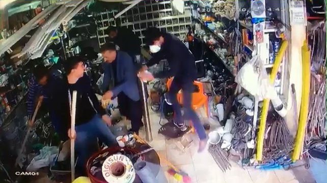 Fare yakalama operasyonu görenleri güldürdü 