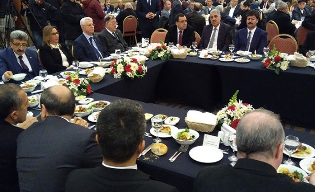 Faruk Alpaslan, “Sınır ticaretinin önündeki engeller kaldırılmalı” 