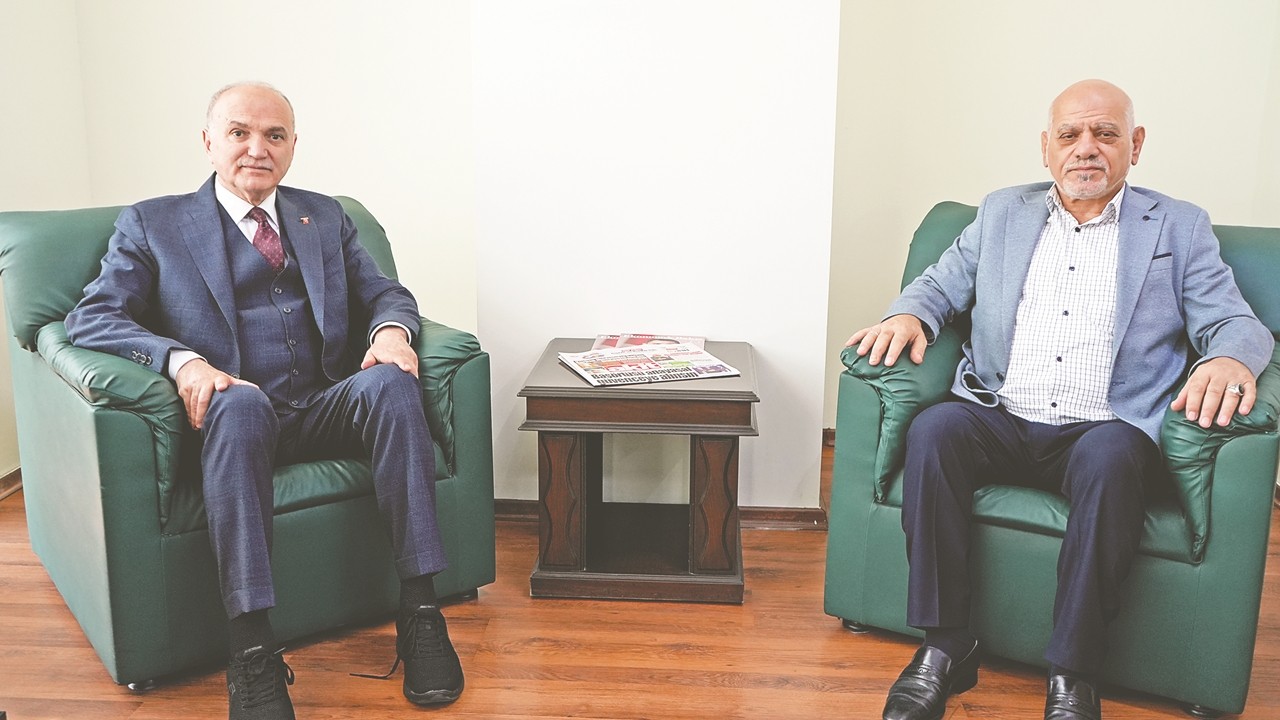 Faruk Özlü’den Akit’e ziyaret