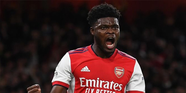 Faslı eşi vesile oldu, Arsenal'in yıldızı Yakubu oldu!