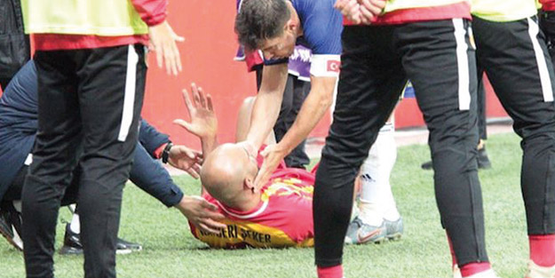 Fatih Altaylı’dan Emre Belözoğlu’na bomba sözler! ‘Ana avrat küfür edebilirler…’