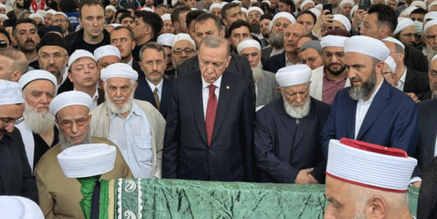 Fatih beyi cenazede gören var mı?