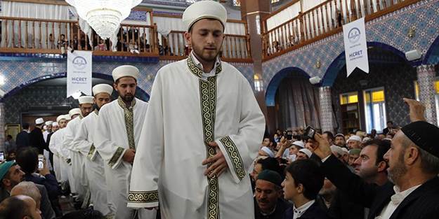 Fatih Camii büyük buluşmaya hazırlanıyor