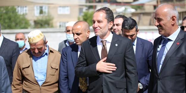Fatih Erbakan Hakkari'de konuştu: Bölge insanının sorunlarını biliyoruz