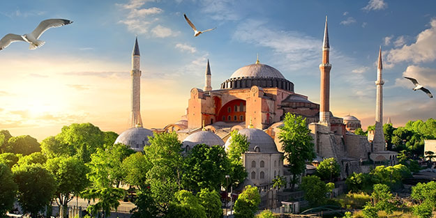 Fatih Sultan Mehmet, Ayasofya'yı görünce ne yaptı? Dikkat çeken tavır