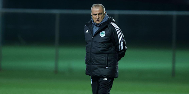 Fatih Terim Yunanistan'ı karıştırdı! 'Bir p..i takımın başına nasıl getirirsin' diyerek birbirlerine girdiler